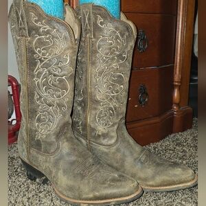 TWISTED X Intricately Embroidered Western Boots 7.5